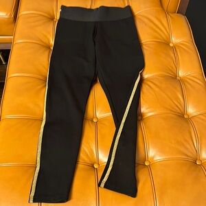 Chic Black Leggings with Gold Stripe